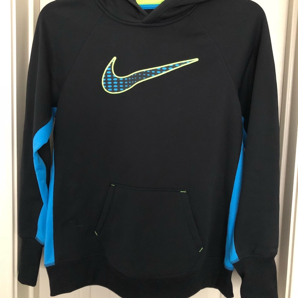 COPY - Women’s Therma-fit Nike hoodie